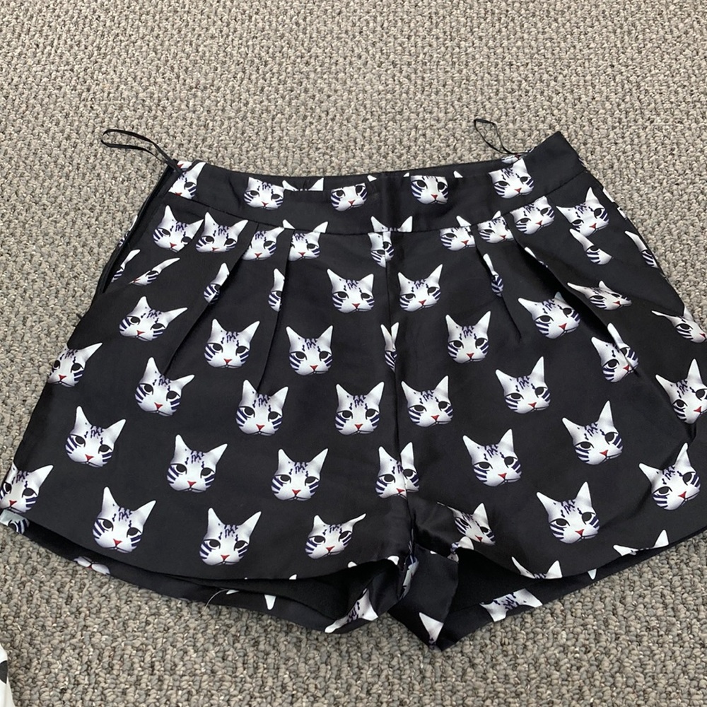Kitty shorts!